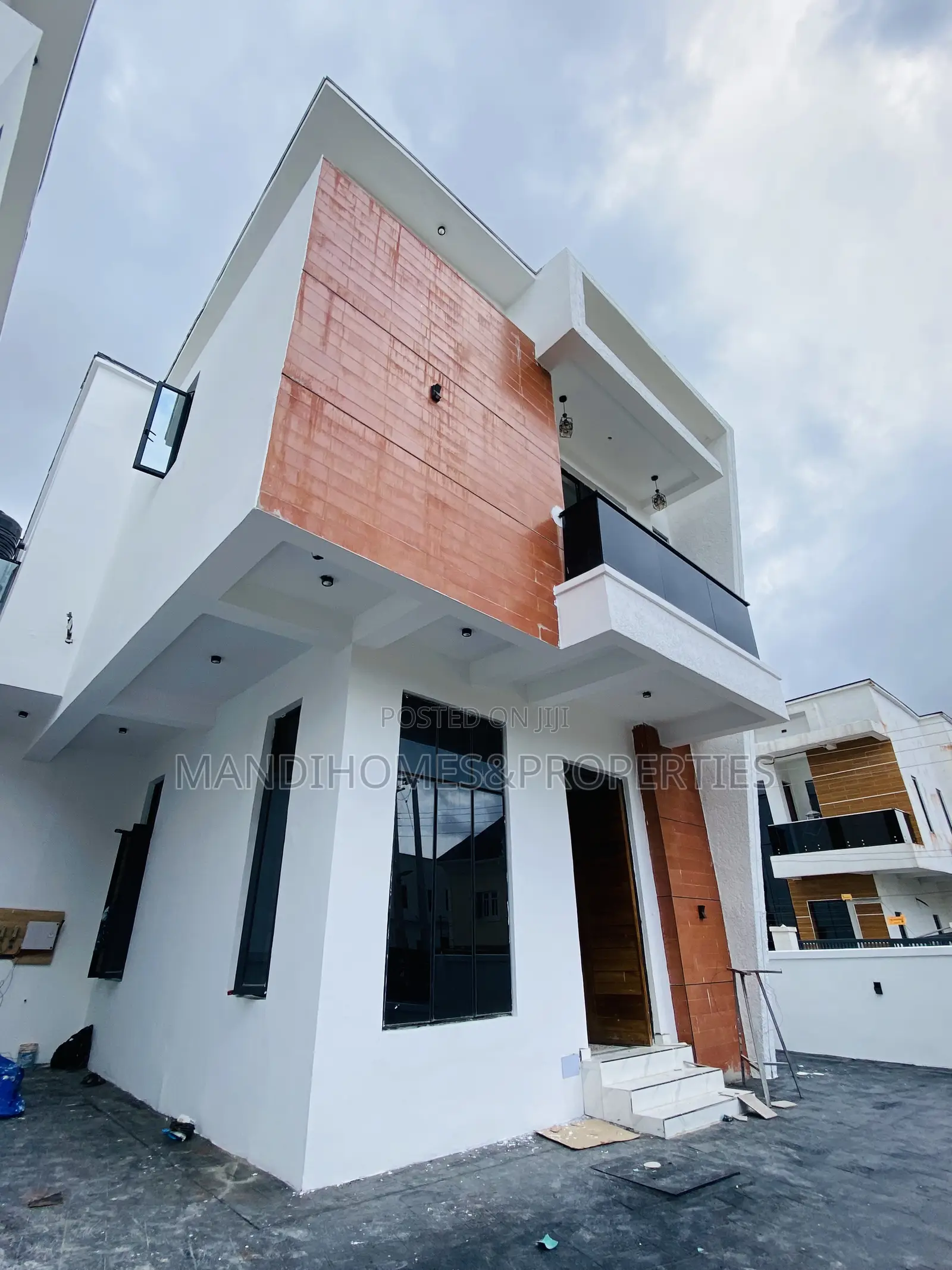 4bdrm Duplex in Ajah for sale