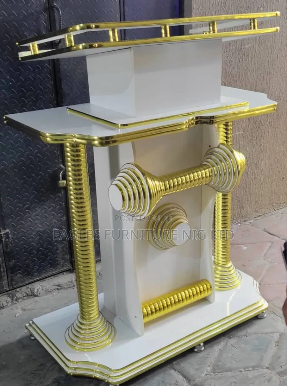 Quality Wooden Golden Church Pulpit