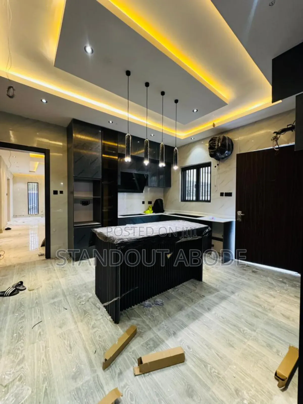 5bdrm Duplex in Inside An Estate, Ikeja GRA for sale