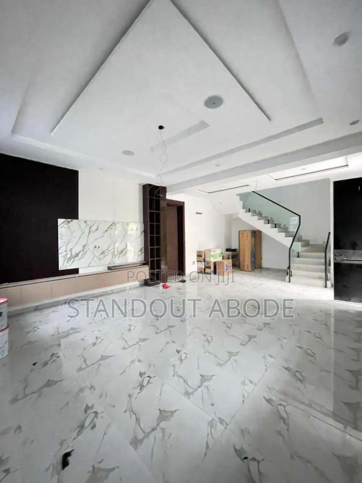 4bdrm Duplex in Inside An Estate, Surulere for sale