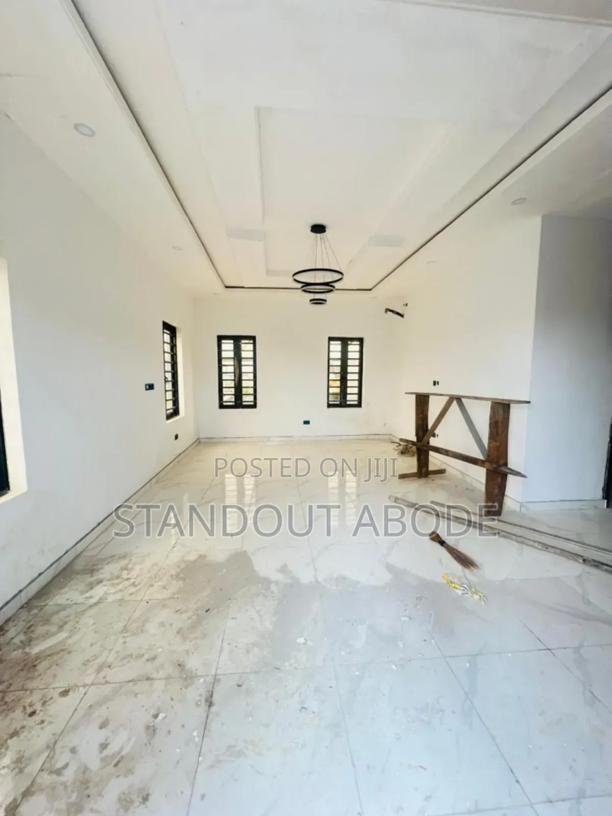 4bdrm Duplex in In An Estate, Ikeja for sale