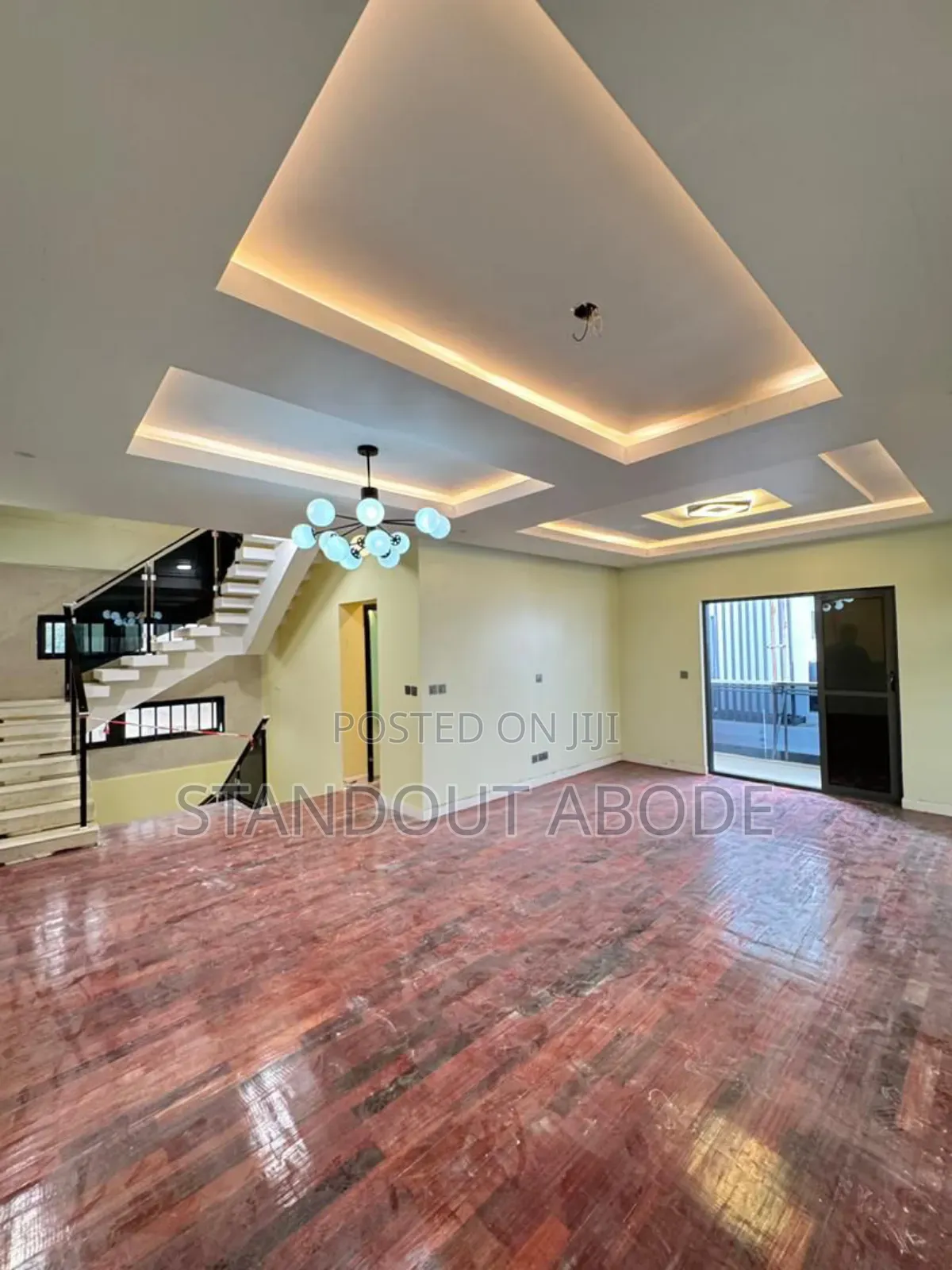 5bdrm Duplex in Inside An Estate, Anthony Village for sale