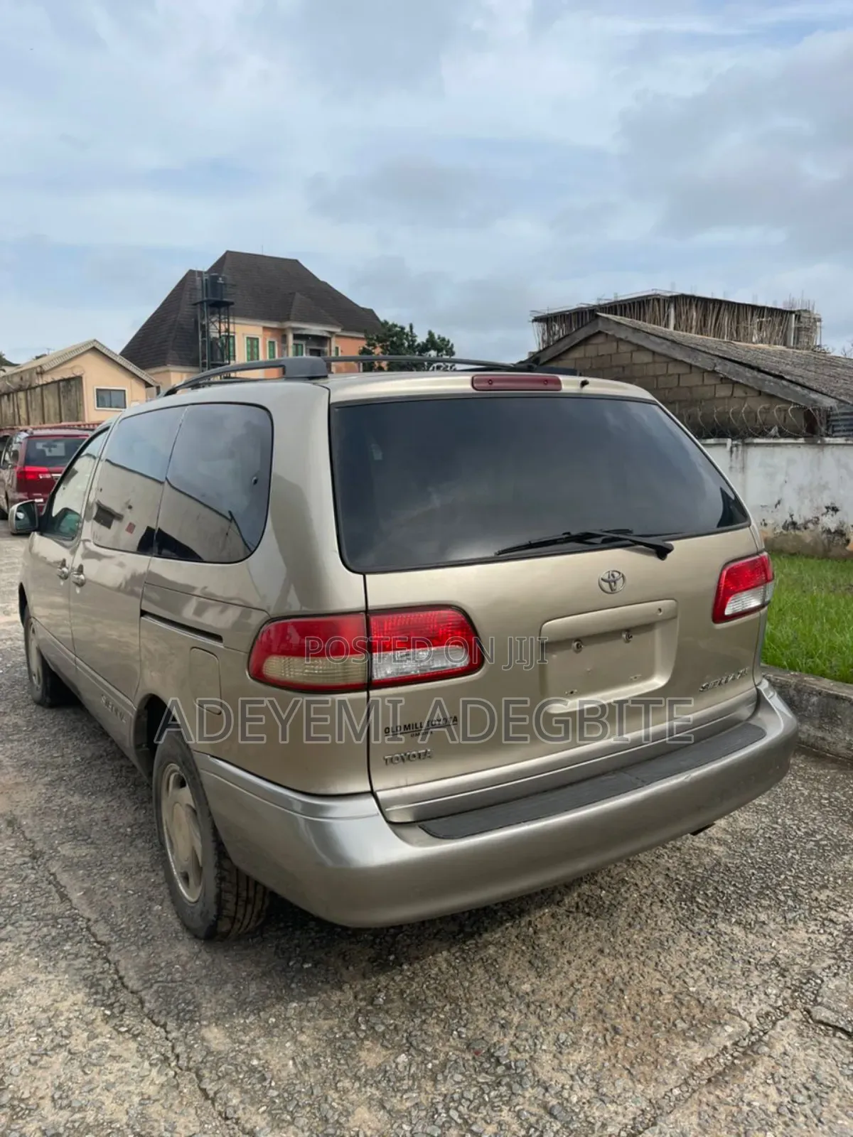 Toyota Sienna 2001 Gold