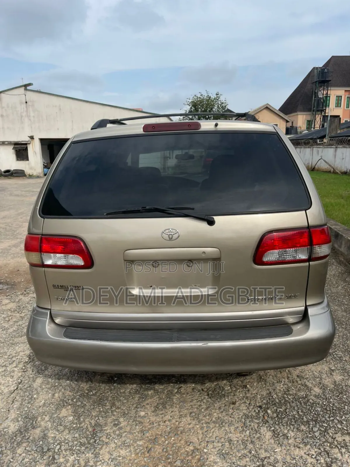 Toyota Sienna 2001 Gold