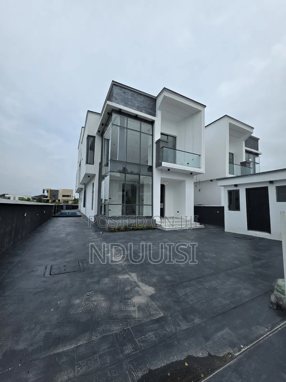 6bdrm Duplex in Royal Garden Estate, Ajah for sale