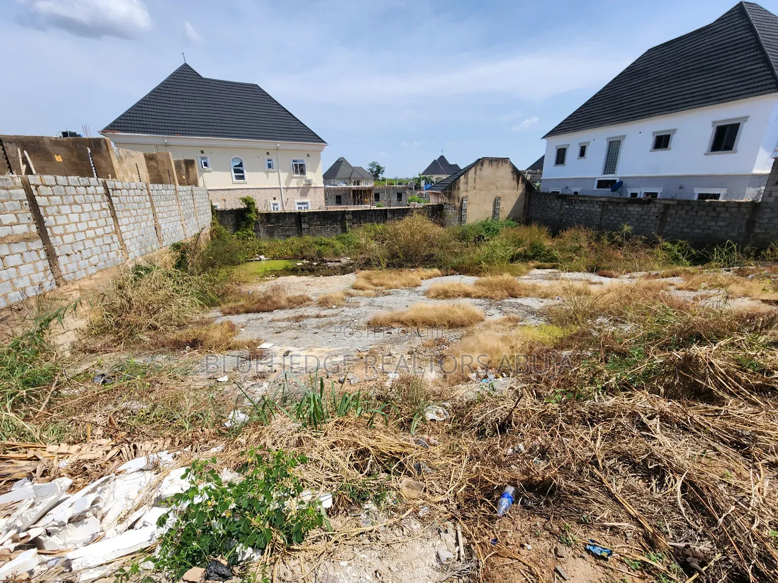 Prime Fully Fenced Detached Duplex Land Approx. 700 SQM at Galadimawa