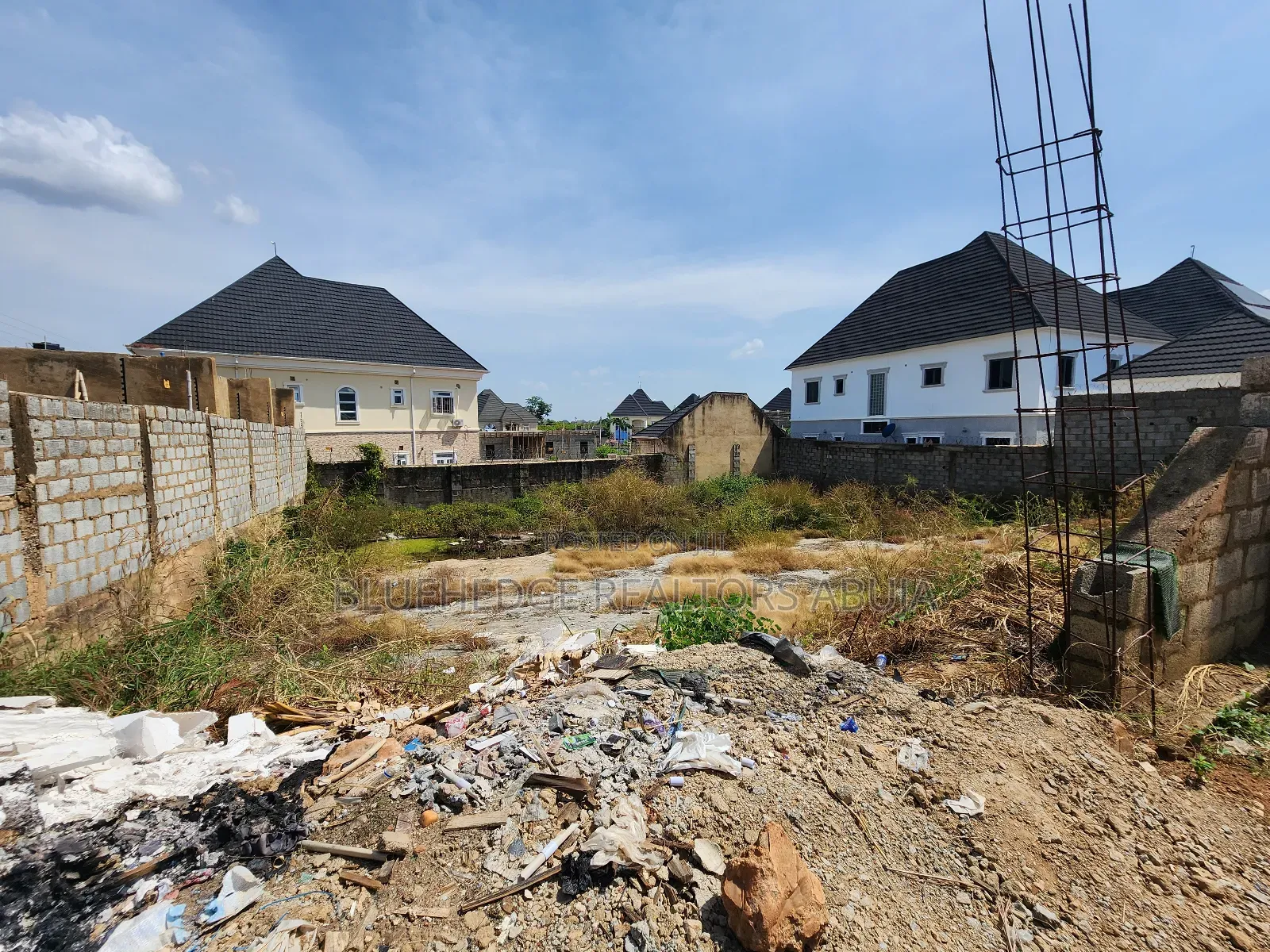 Prime Fully Fenced Detached Duplex Land Approx. 700 SQM at Galadimawa