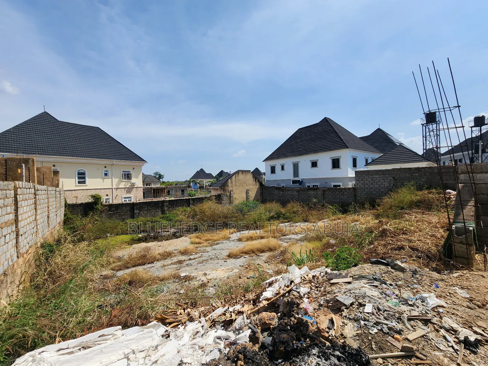 Prime Fully Fenced Detached Duplex Land Approx. 700 SQM at Galadimawa