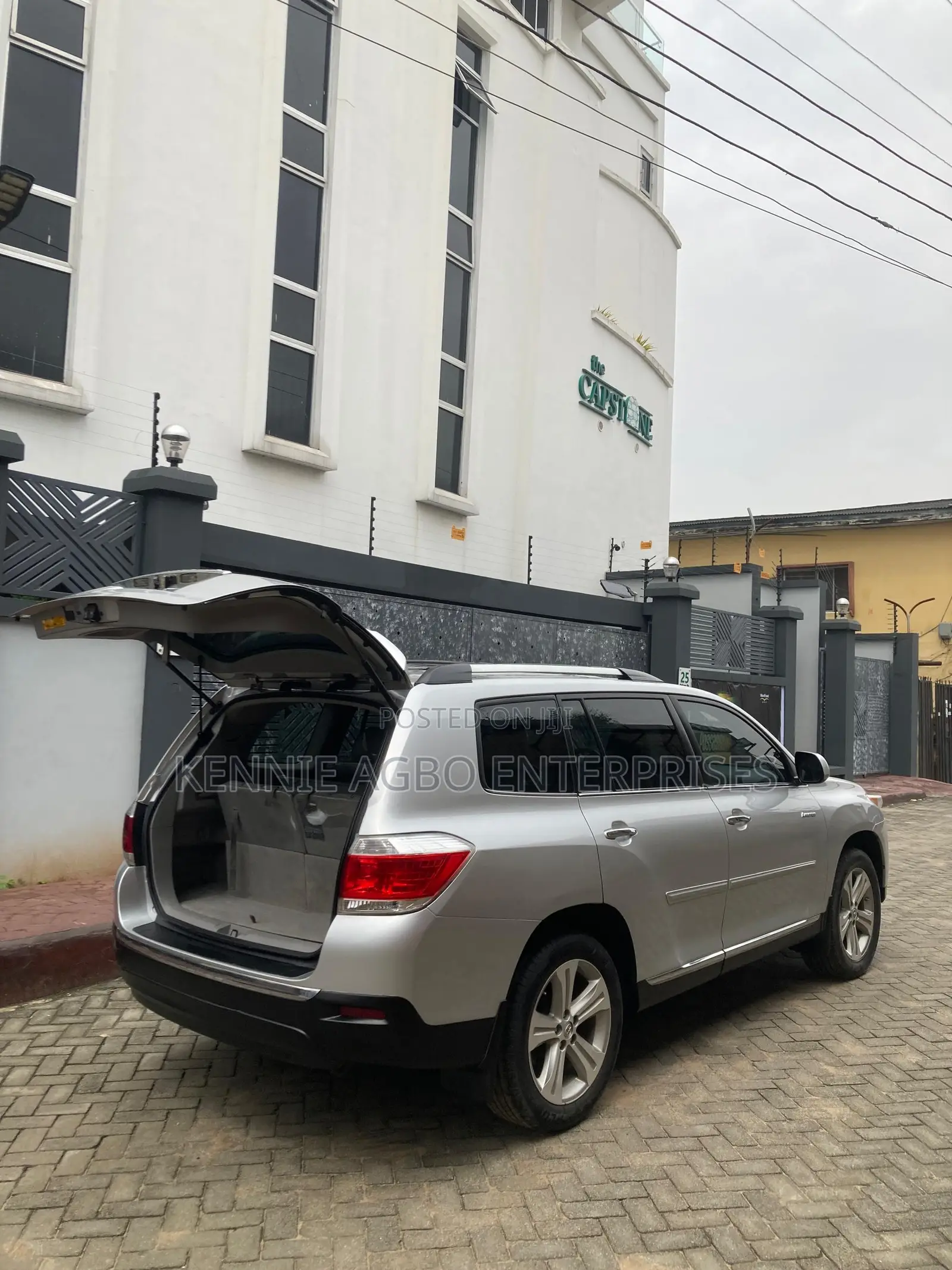 Toyota Highlander Limited 3.5l 4WD 2013 Silver