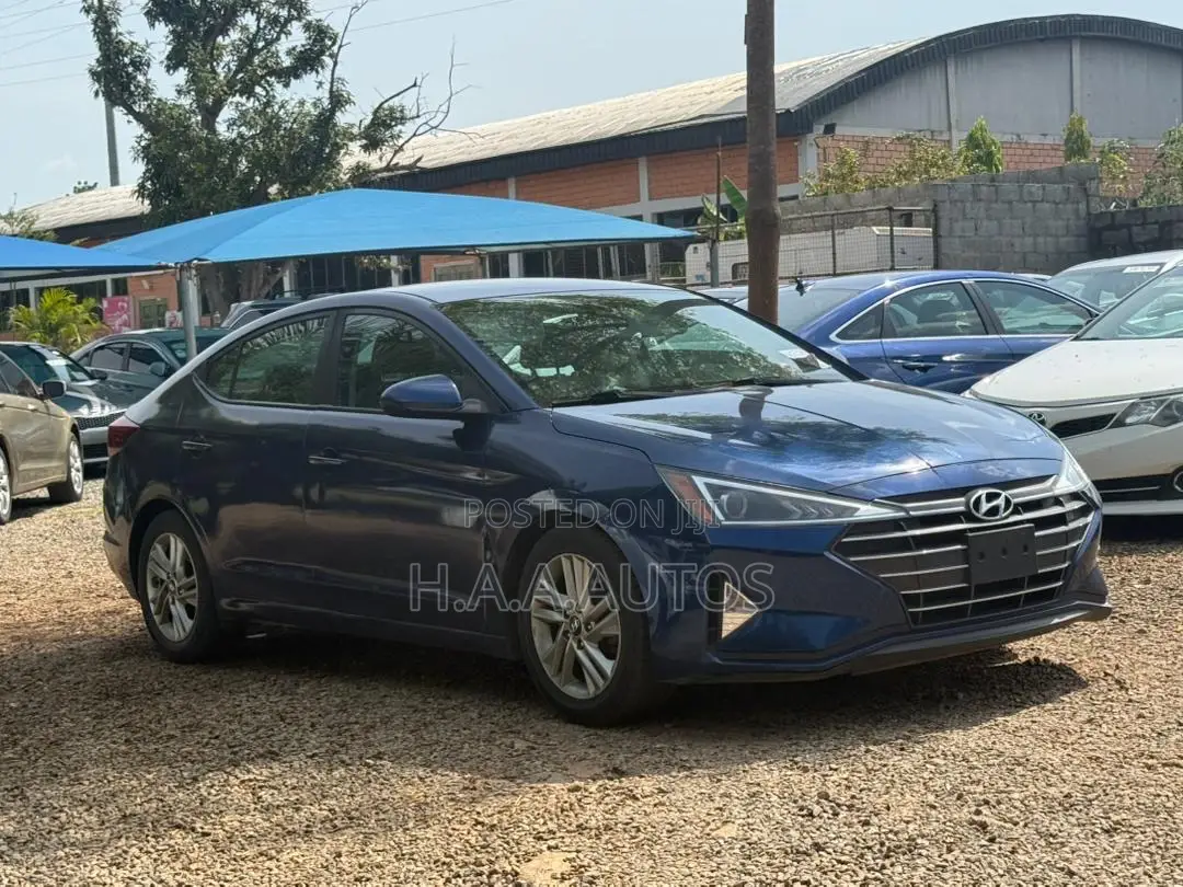 Hyundai Elantra 2019 Blue