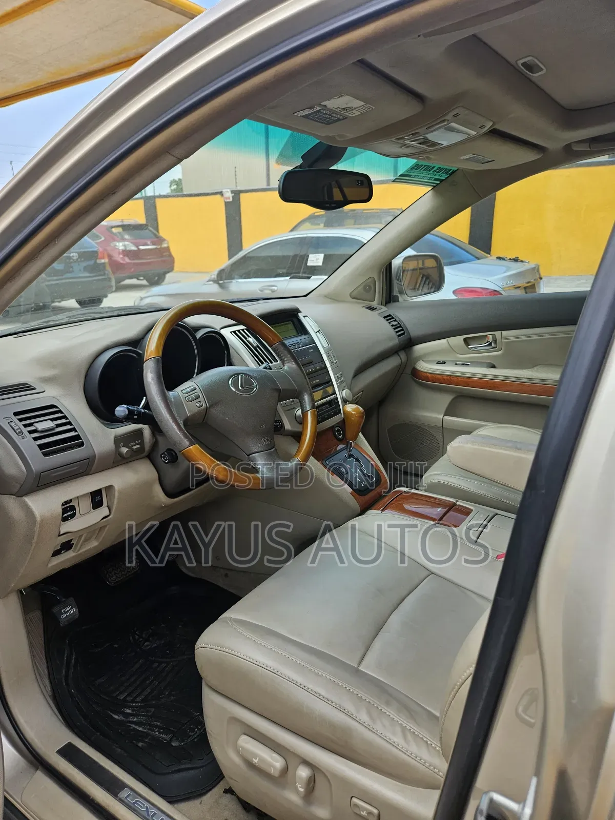 Lexus RX 330 2006 Gold
