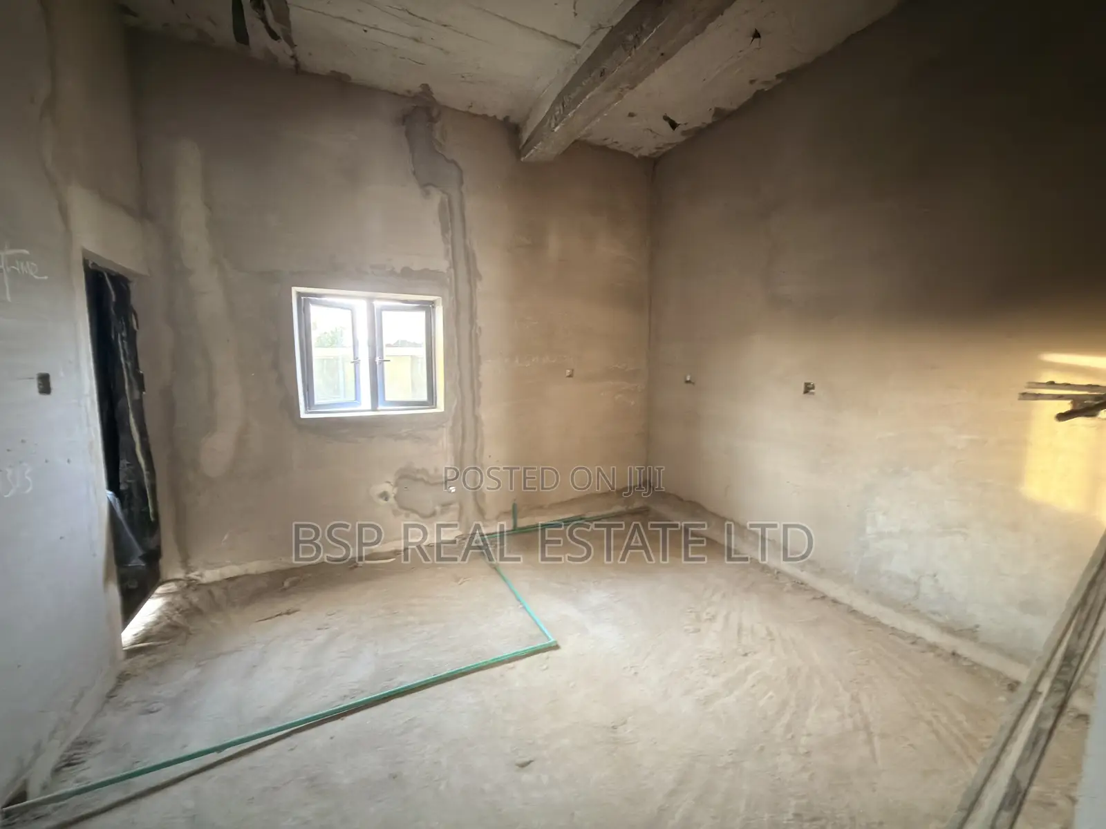 4bdrm Townhouse/Terrace in Apo Resettlement for sale