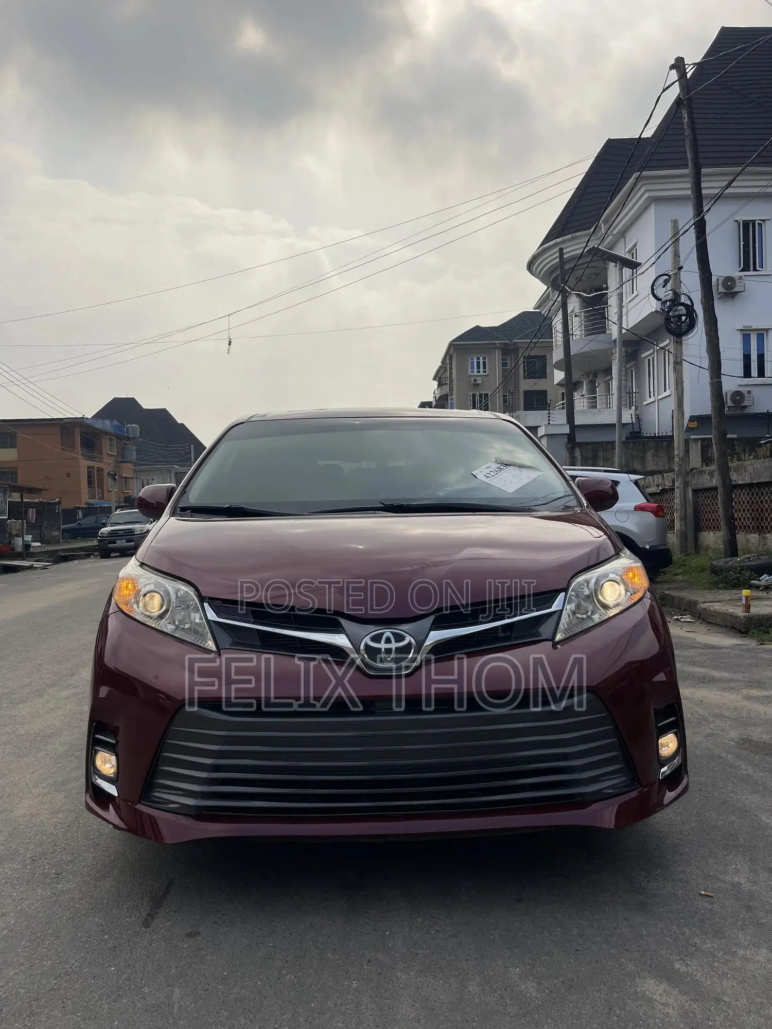 Toyota Sienna XLE 8 Passenger (3.5L 6cyl 6A) 2016 Red