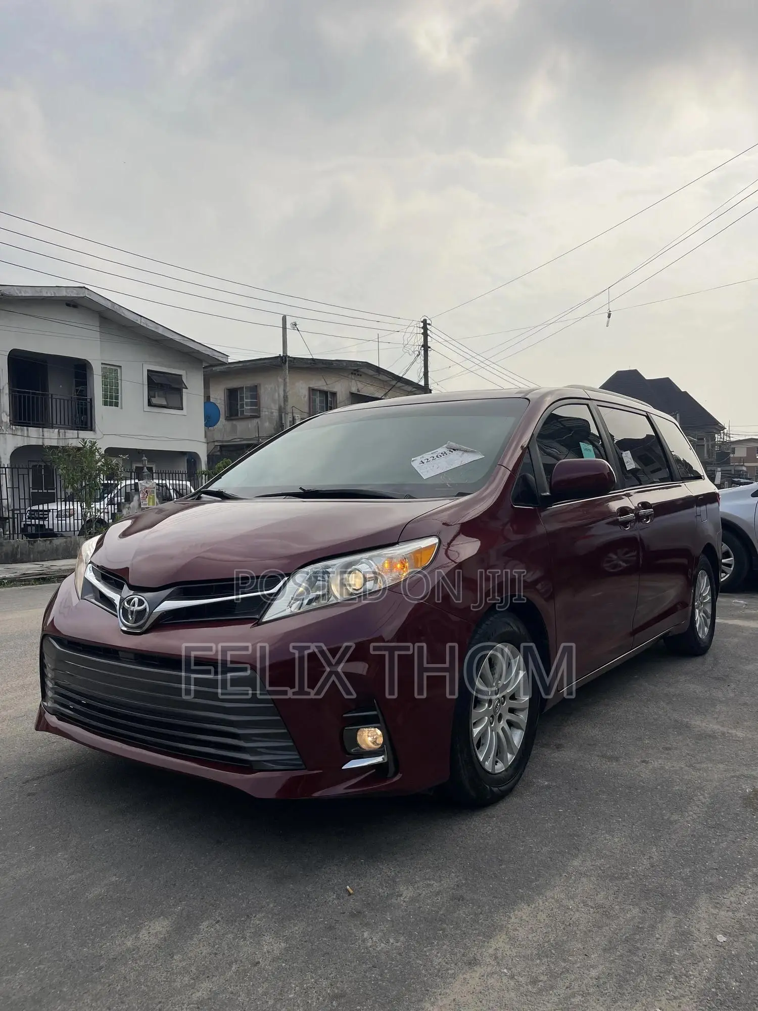 Toyota Sienna XLE 8 Passenger (3.5L 6cyl 6A) 2016 Red