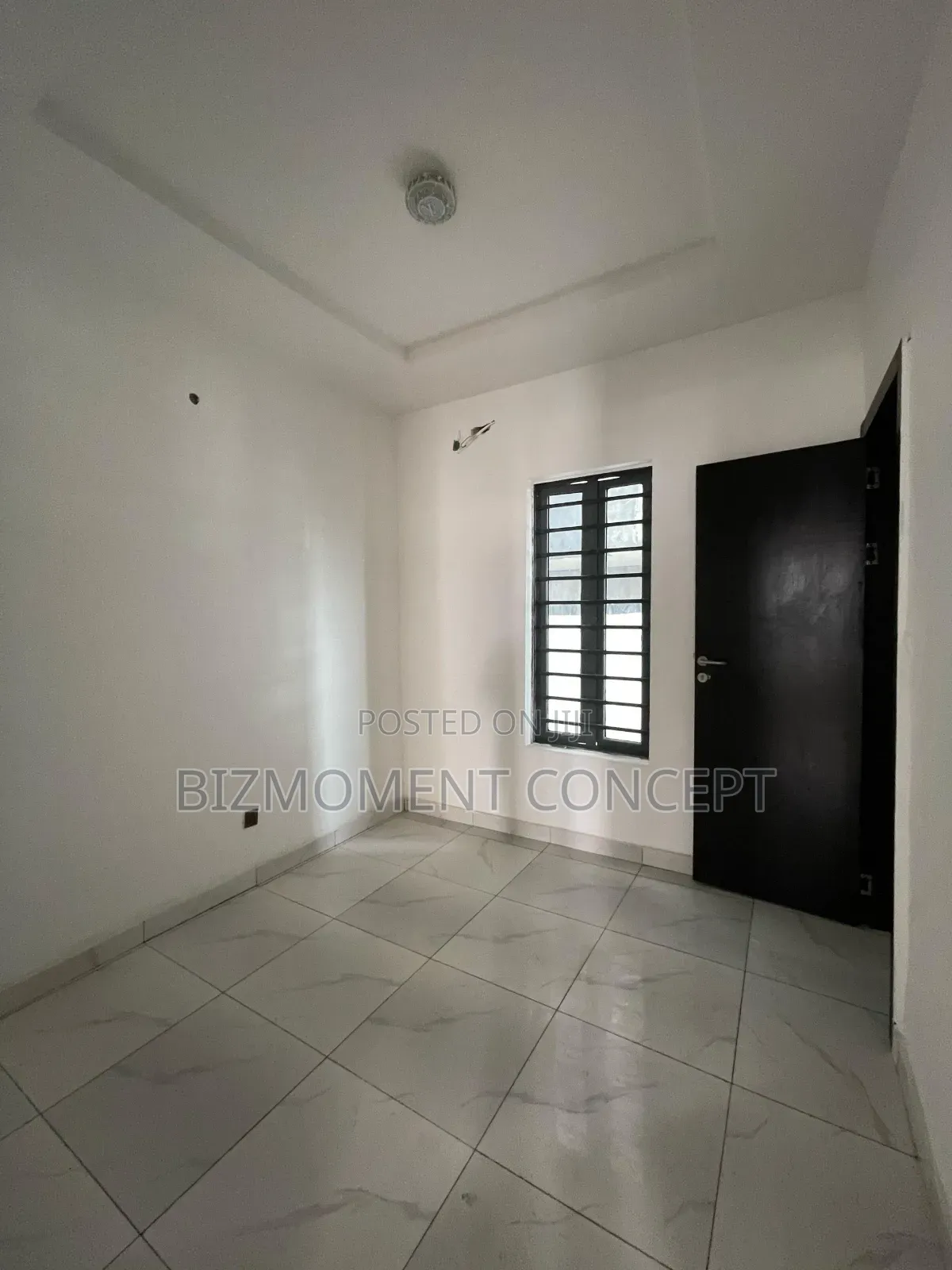 4bdrm Duplex in New Road, Lekki Expressway for sale