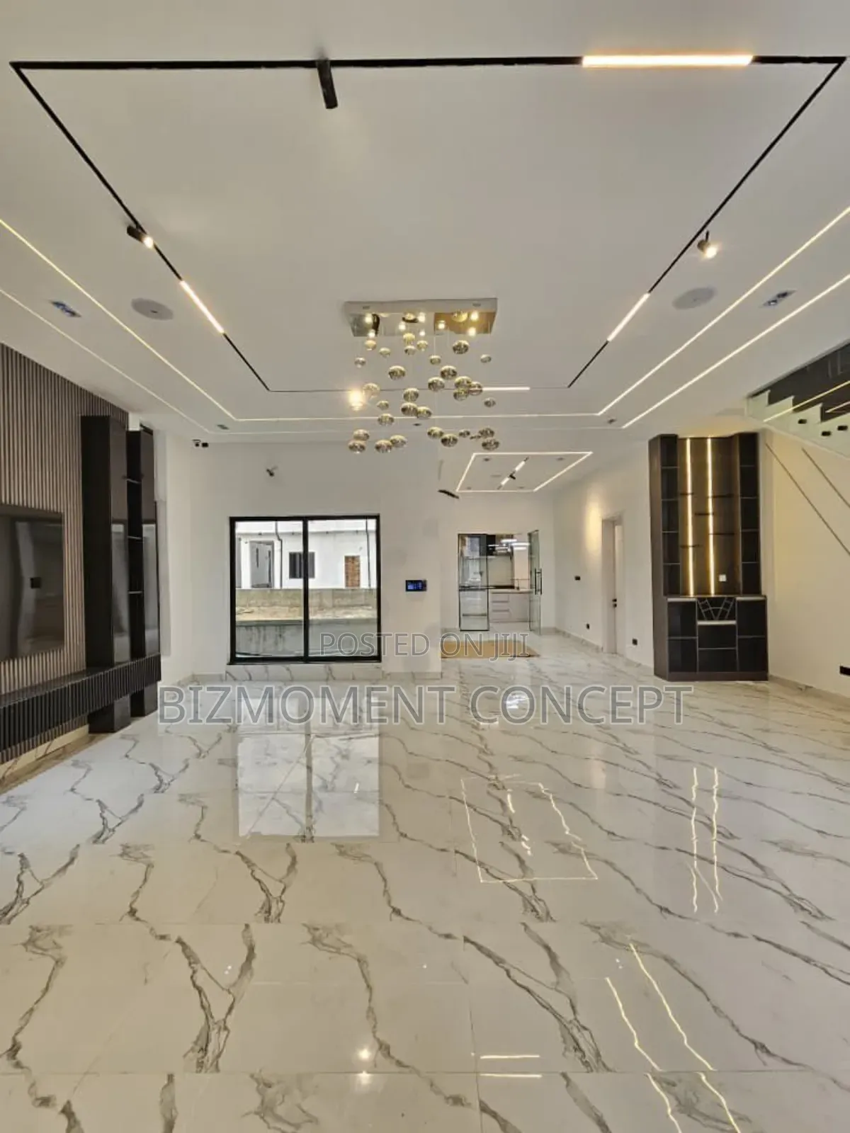 Furnished 5bdrm Duplex in Orchid Road, Chevron for sale