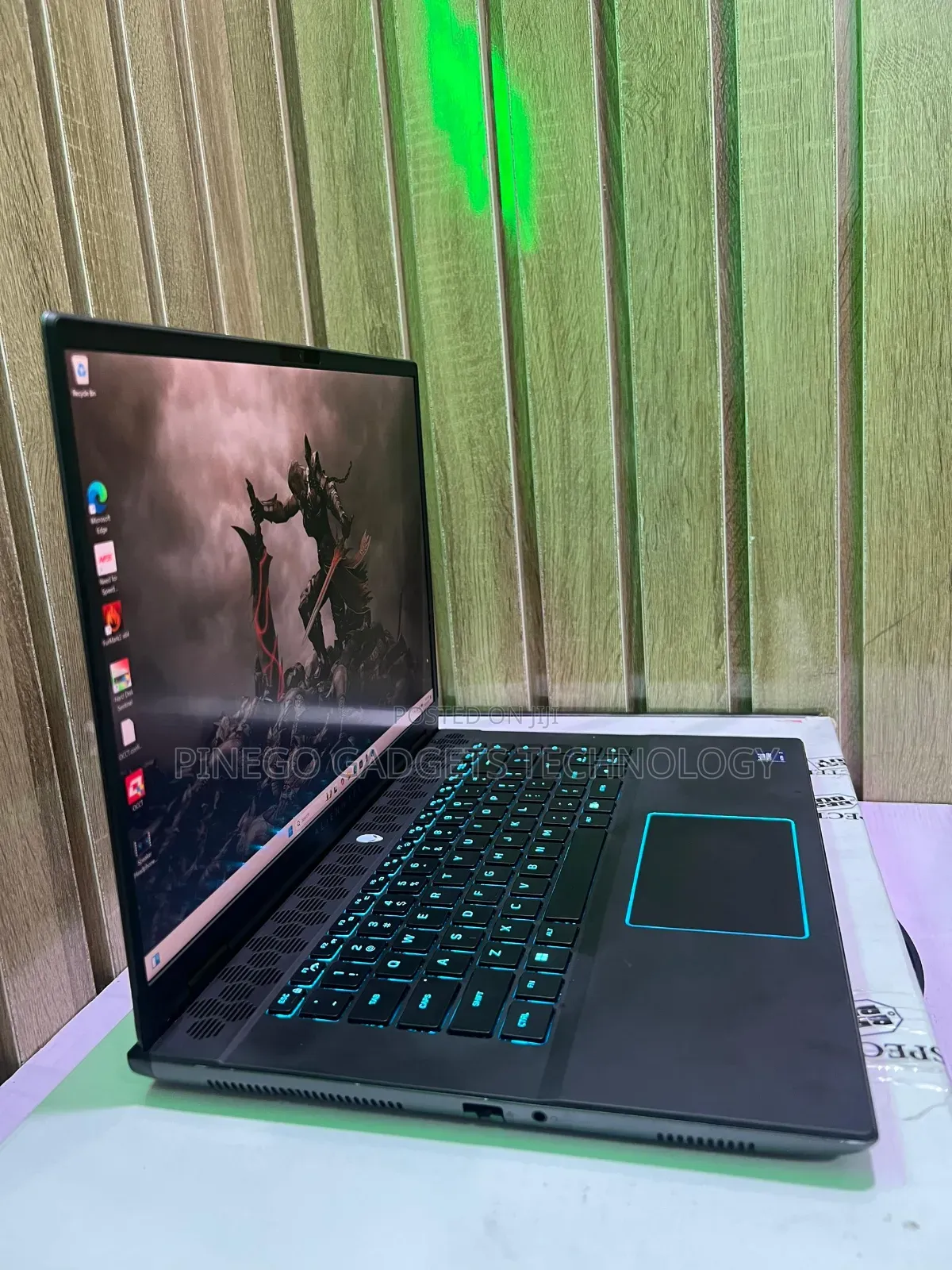 Laptop Dell Alienware M16 R2 16GB Intel Core Ultra 7 SSD 1T