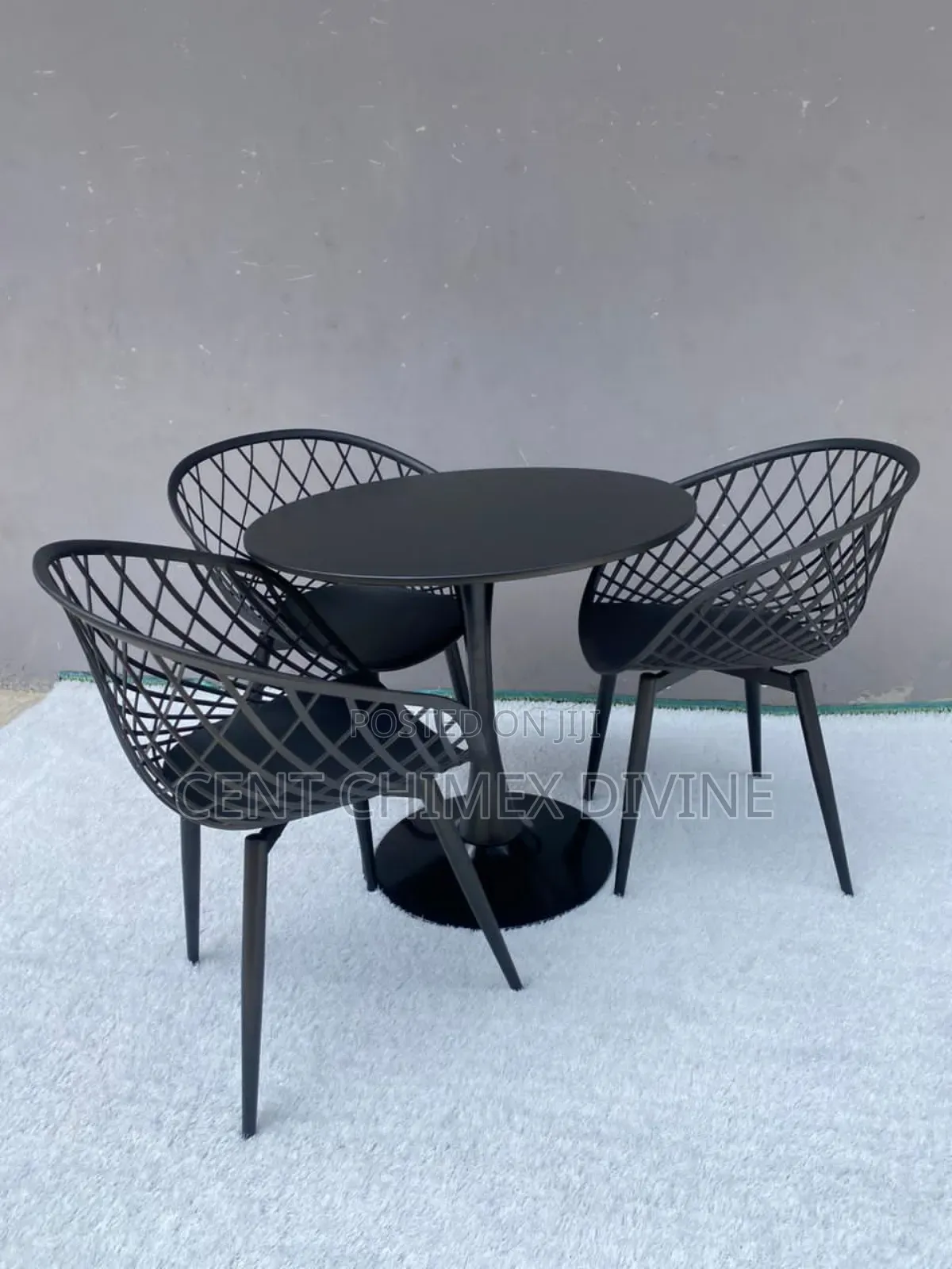 Classic 3 Seater Table and Chairs