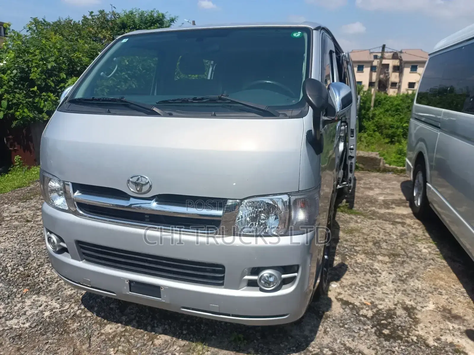 Toyota HiAce 2011 Silver