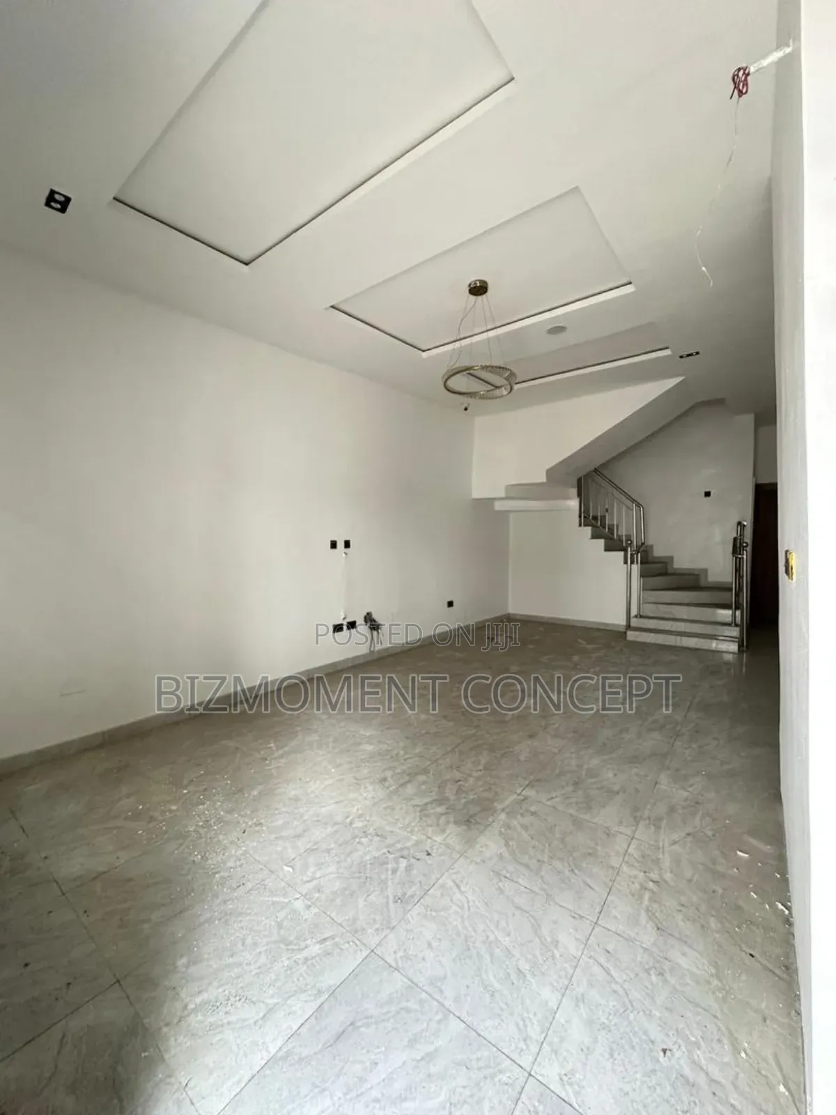 4bdrm Duplex in Orchid Road, Chevron for sale