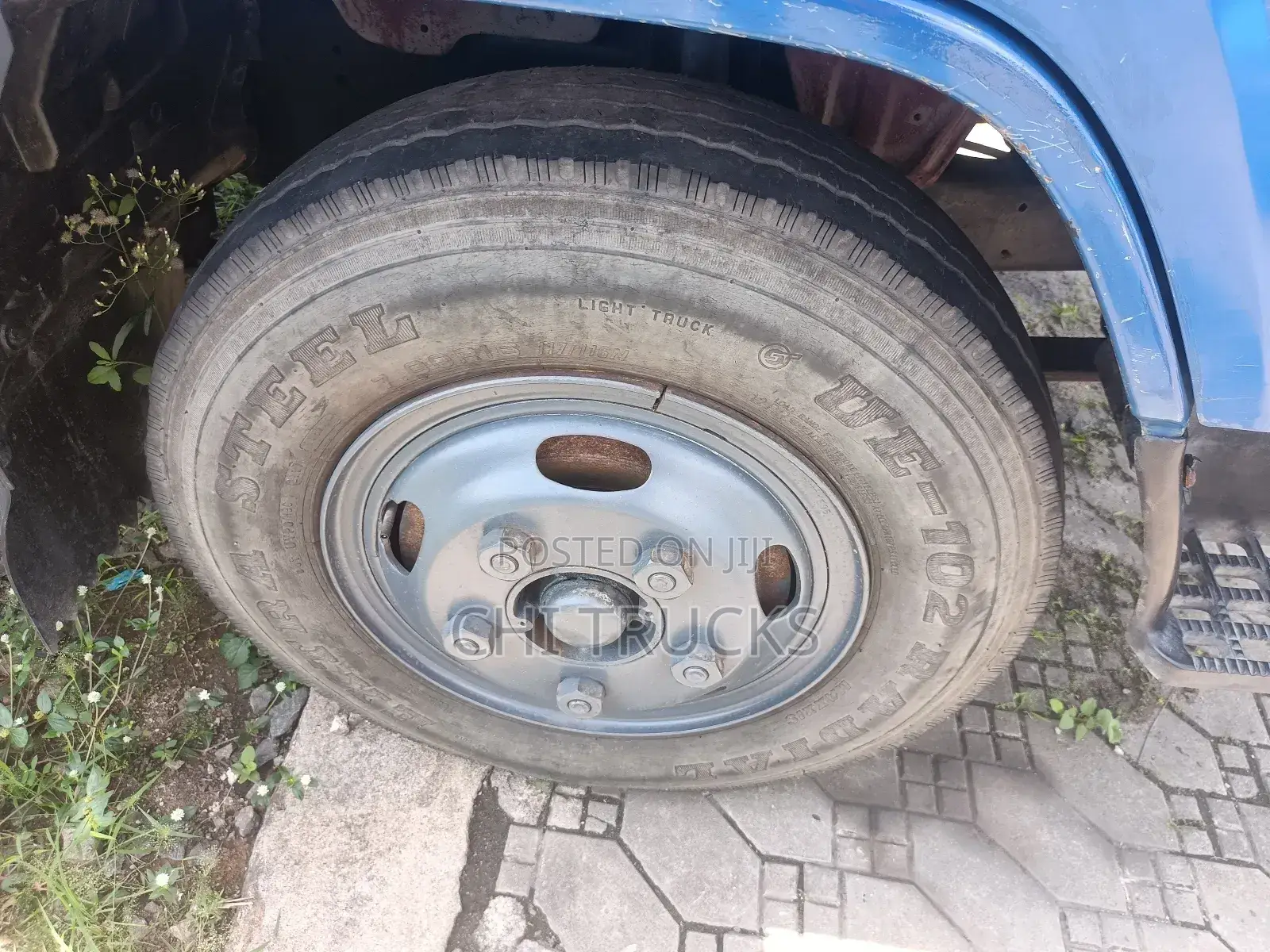 Direct Japan Toyota Dyna 300 (Blue)