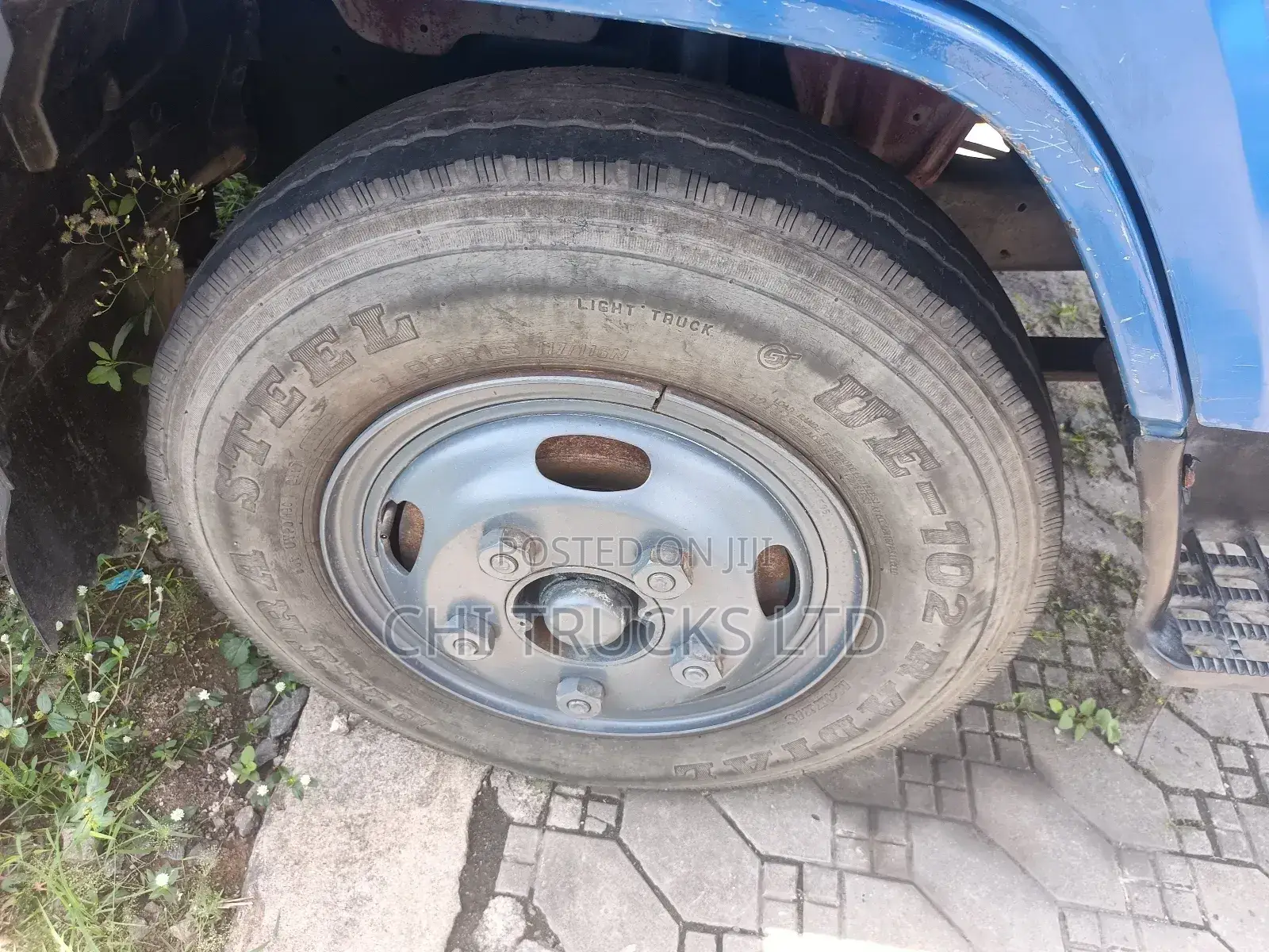 Direct Japan Toyota Dyna 300 (Blue)