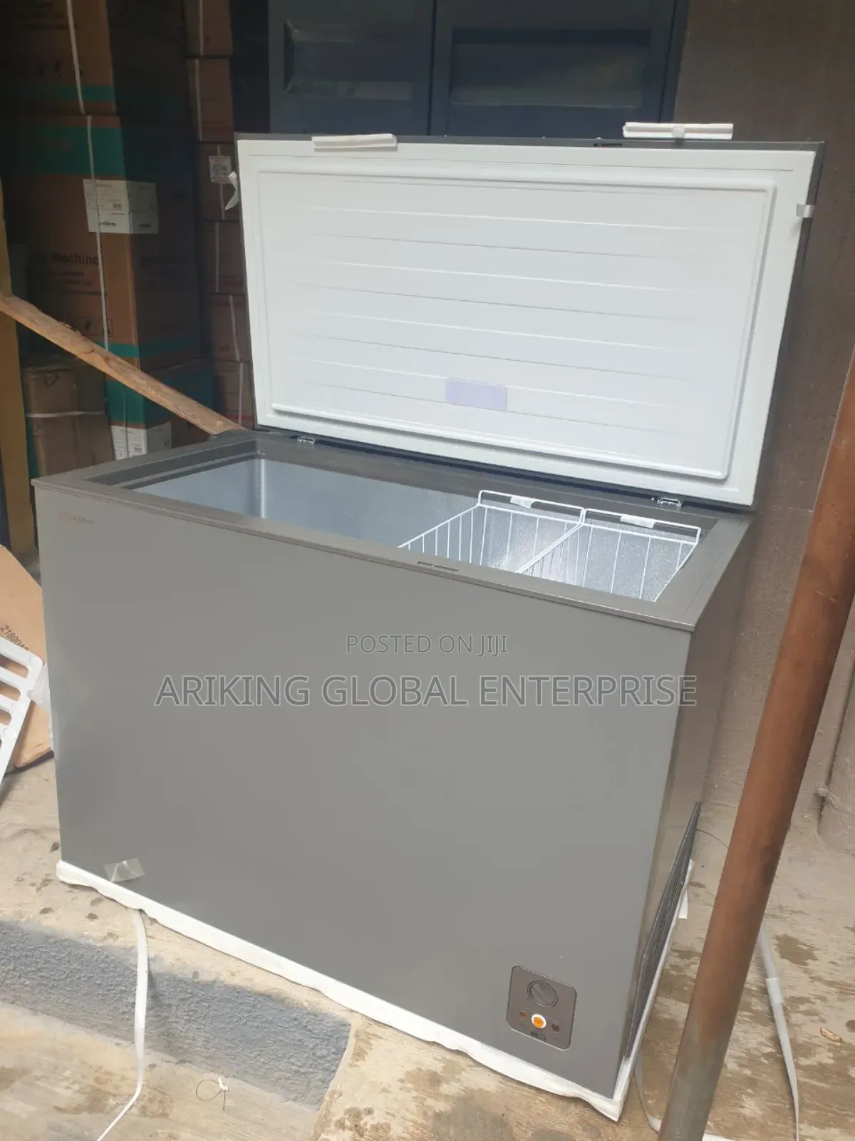 Hisense FRZ Fc 390 Sh,
297 Liter Chest Freezer.