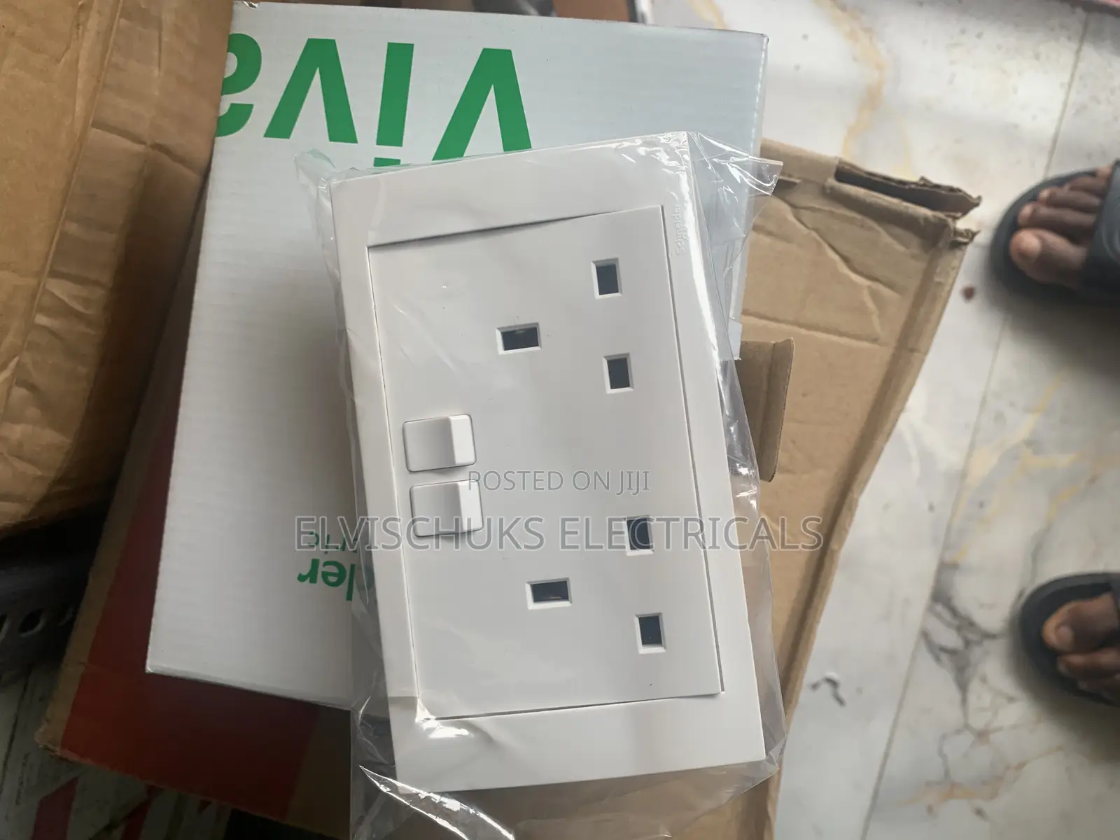 13a Double Socket Schneider – Premium Quality