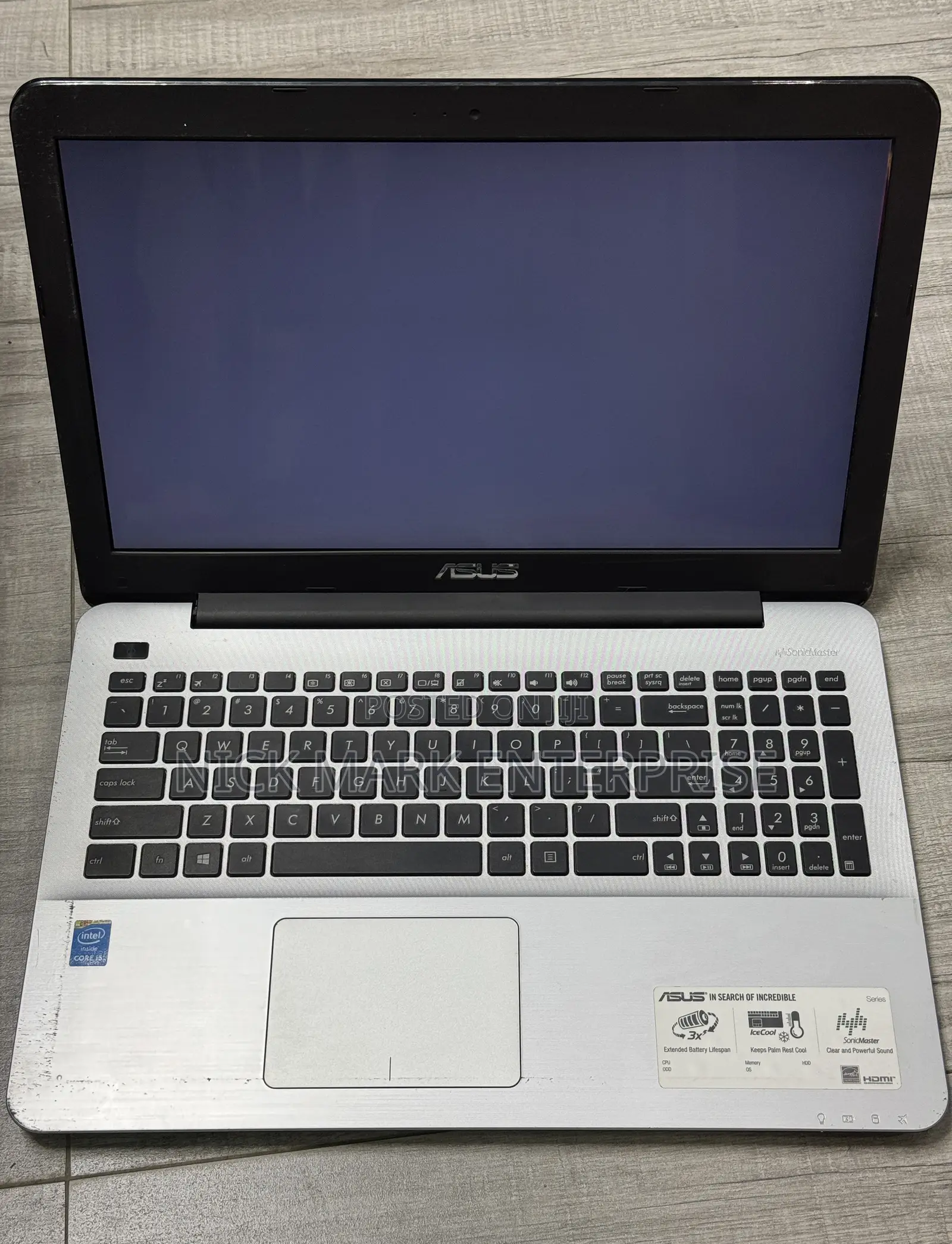 Laptop Asus X550LA 8GB Intel Core i5 HDD 1T