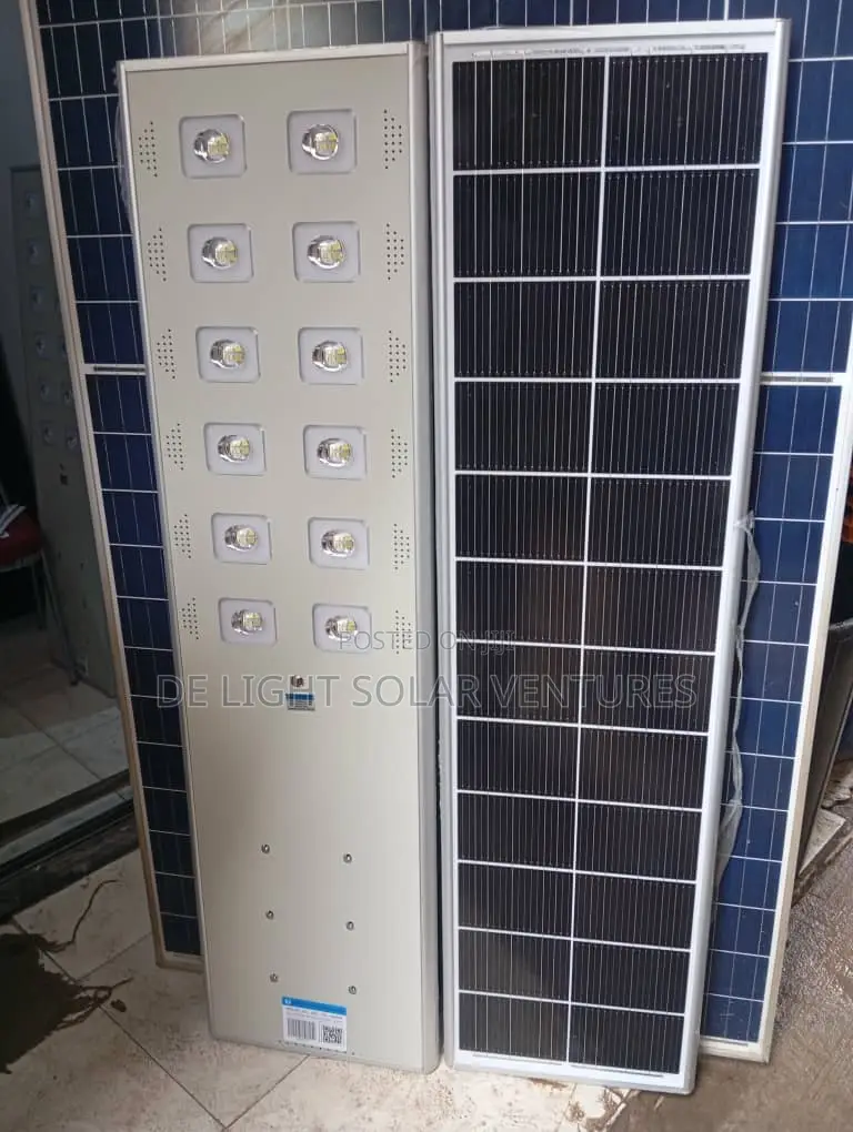 All In One Wakatek Solar Street Light 100watts 12eyes