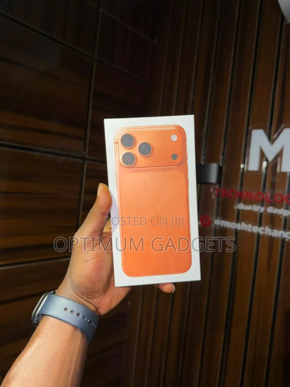 New Apple iPhone 17 Pro Max 256 GB Orange