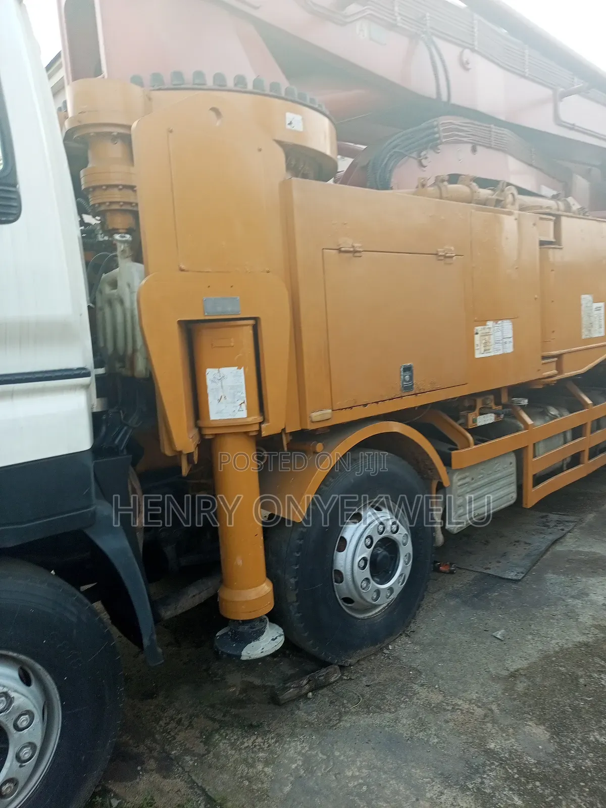 Izuzu Concrete Pump Truck