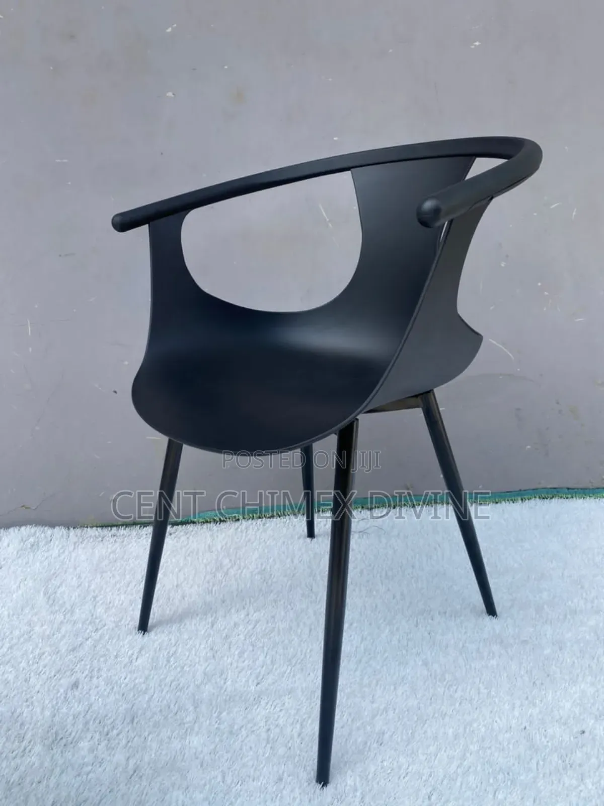 Single Restaurant Chair