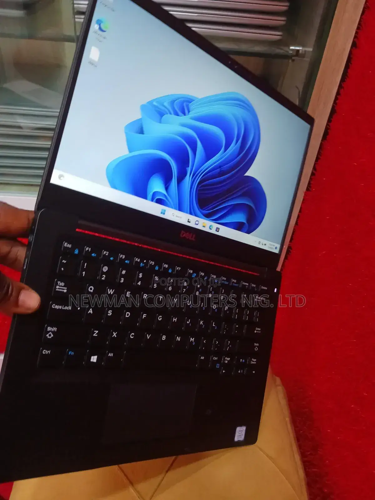 Laptop Dell Latitude 7390 8GB Intel Core i7 SSD 256GB