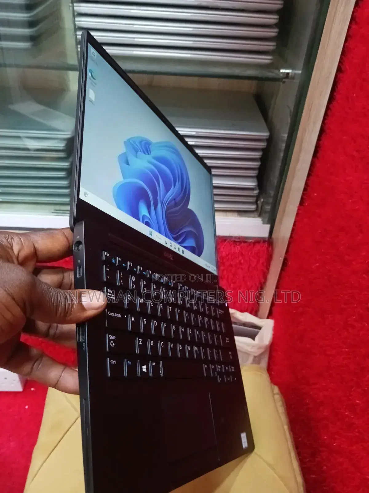 Laptop Dell Latitude 7390 8GB Intel Core i7 SSD 256GB