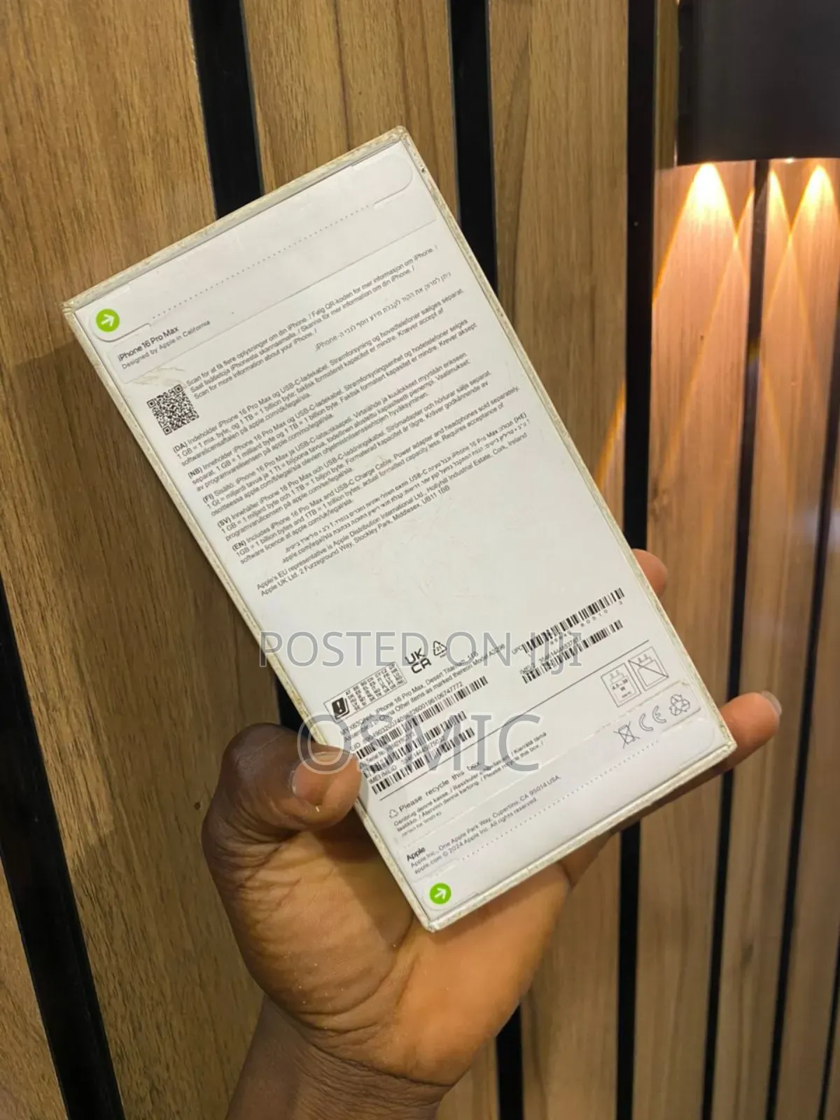 New Apple iPhone 16 Pro Max 1 TB Gold