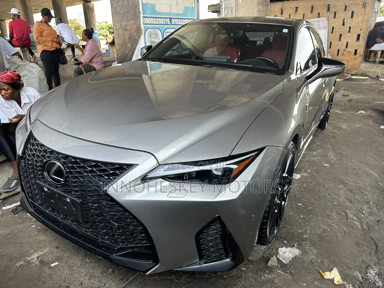 Lexus IS 2021 Gold