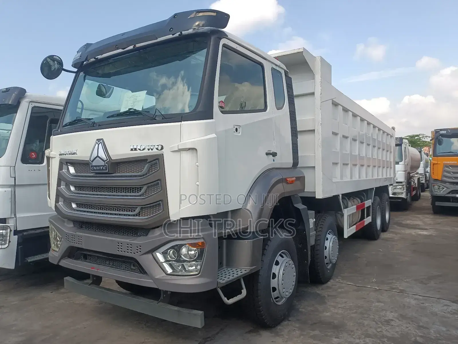 New Model Howo Tipper Truck 12tires (Dump)