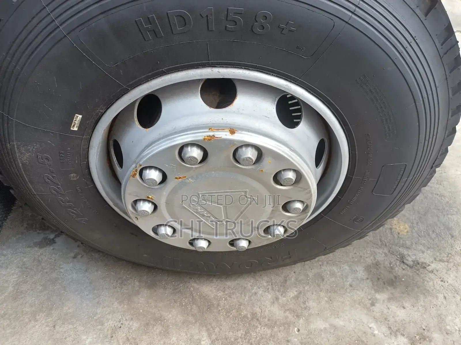 New Model Howo Tipper Truck 12tires (Dump)