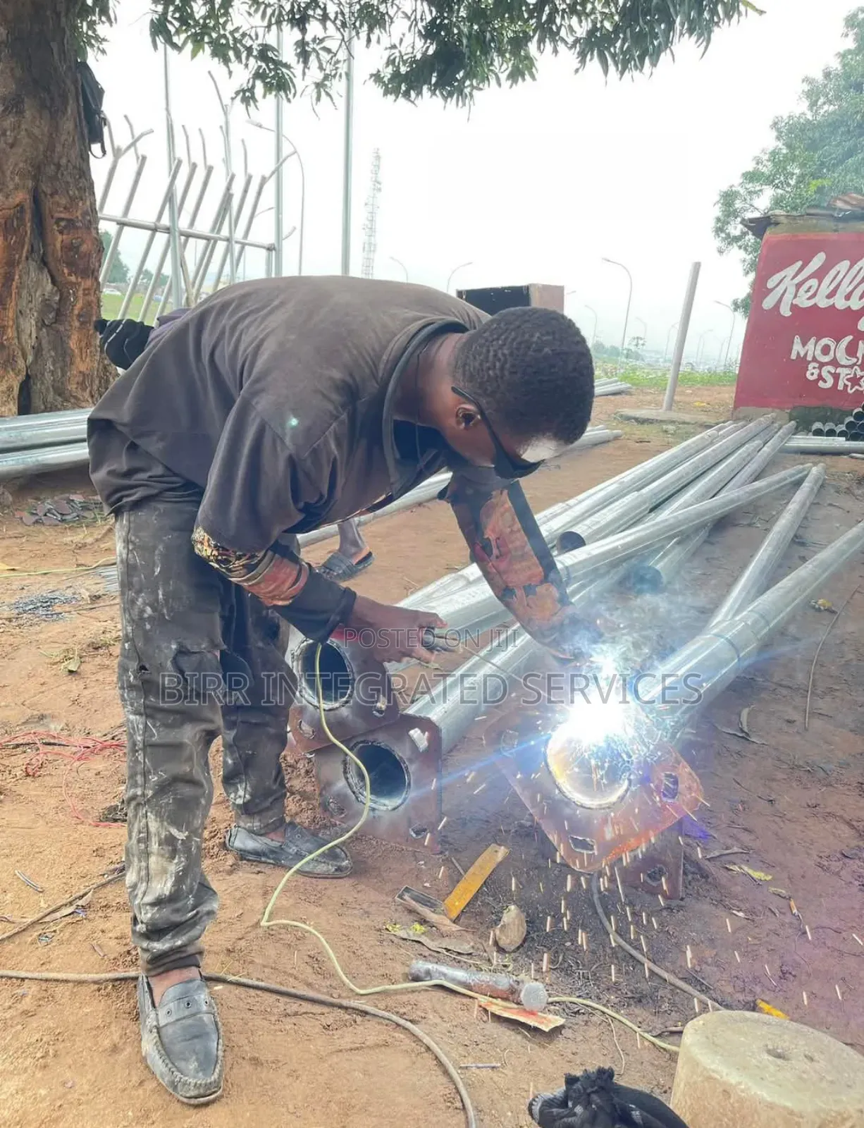 Galvanized Streetlight Poles Fabrication