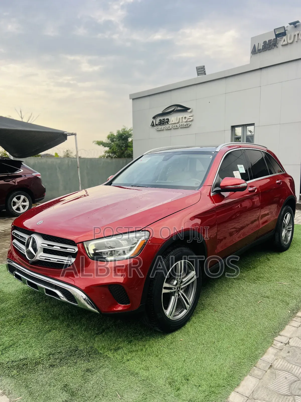 Mercedes-Benz GLC-Class 2021 Red