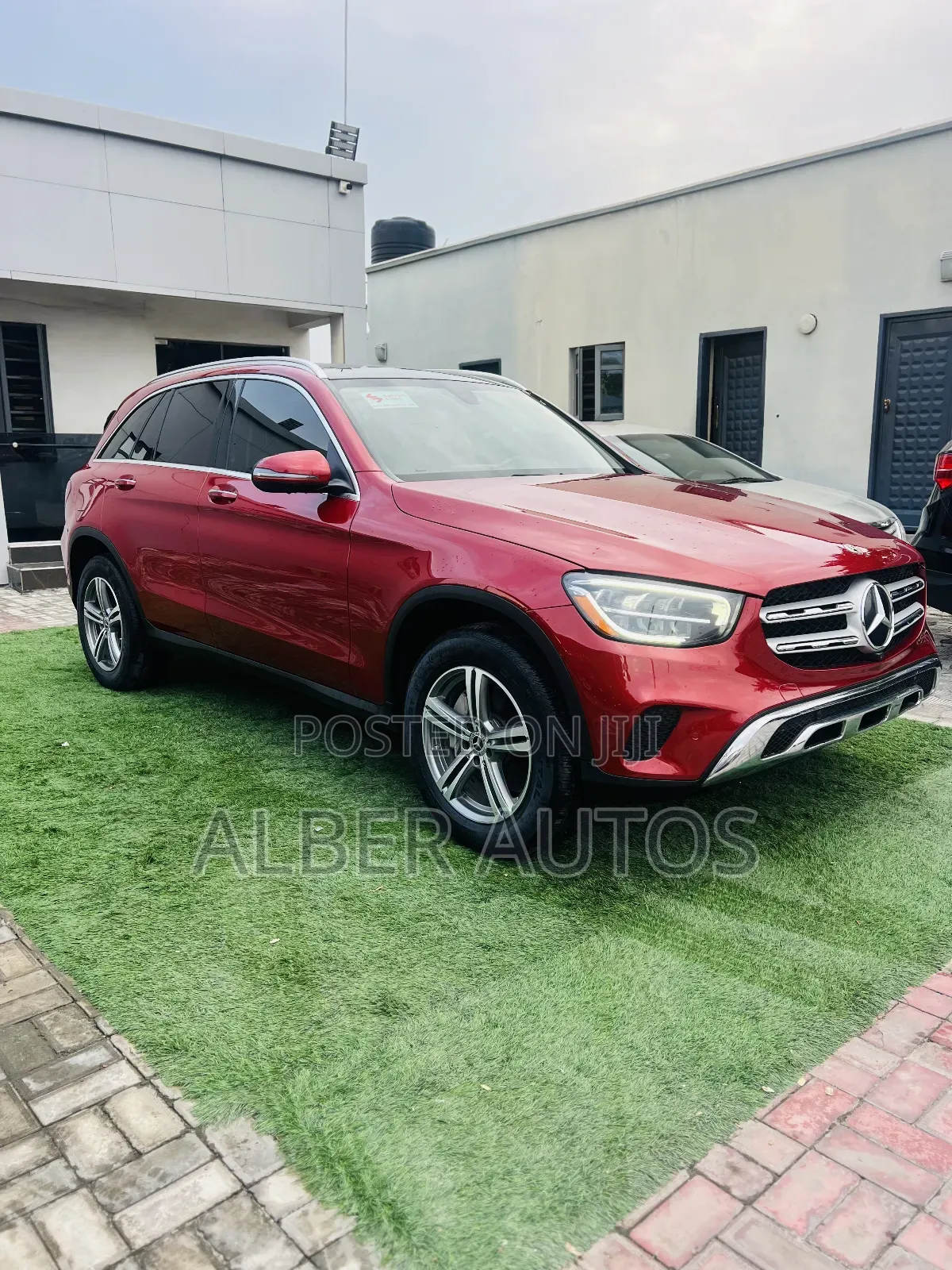 Mercedes-Benz GLC-Class 2021 Red
