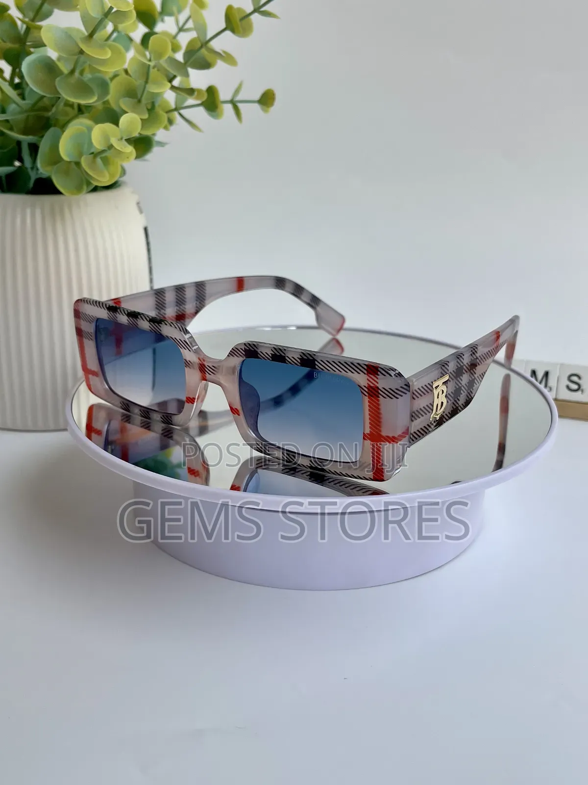 Sleek Unisex Burberry Sunglasses