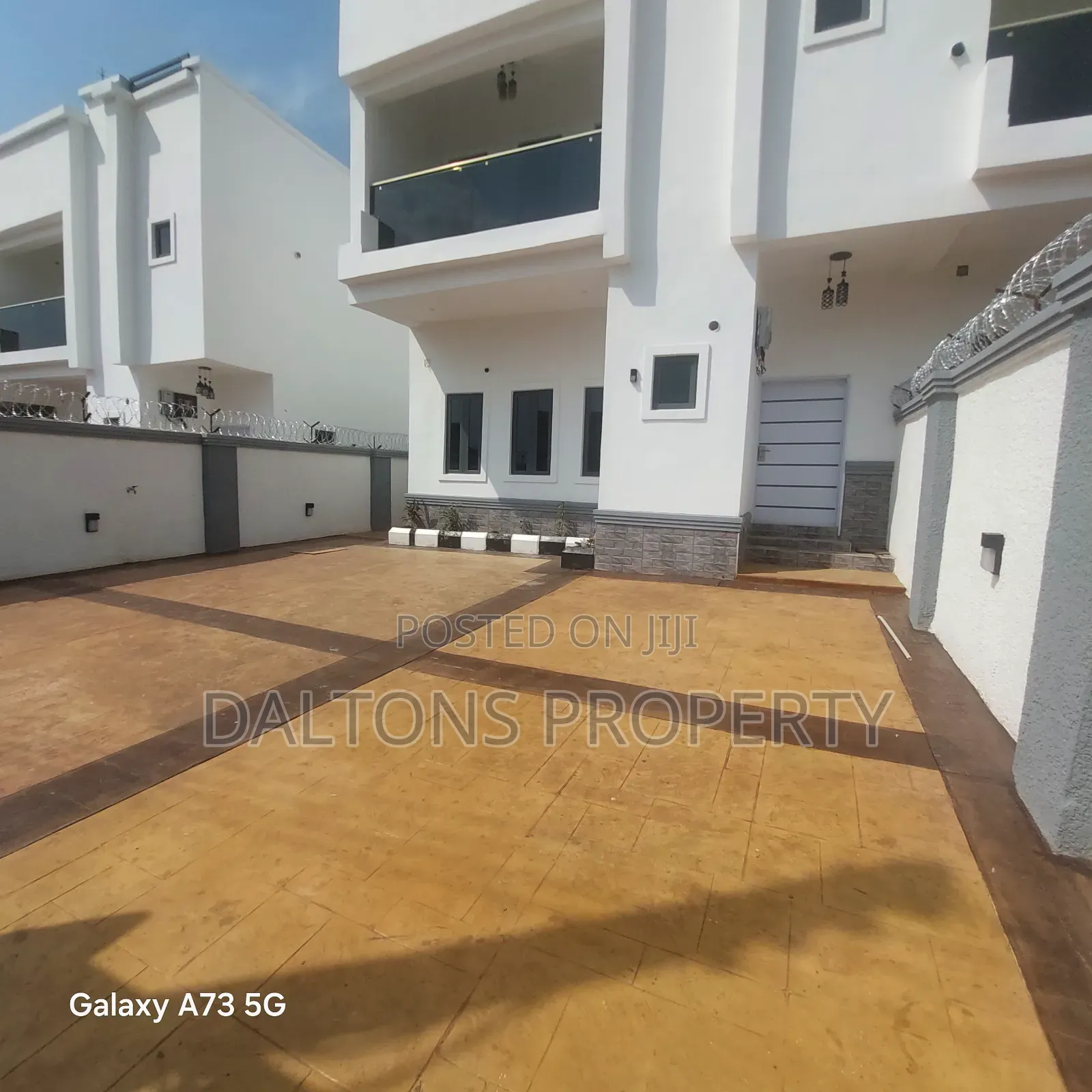 4bdrm Duplex in Best View, Lugbe District for sale