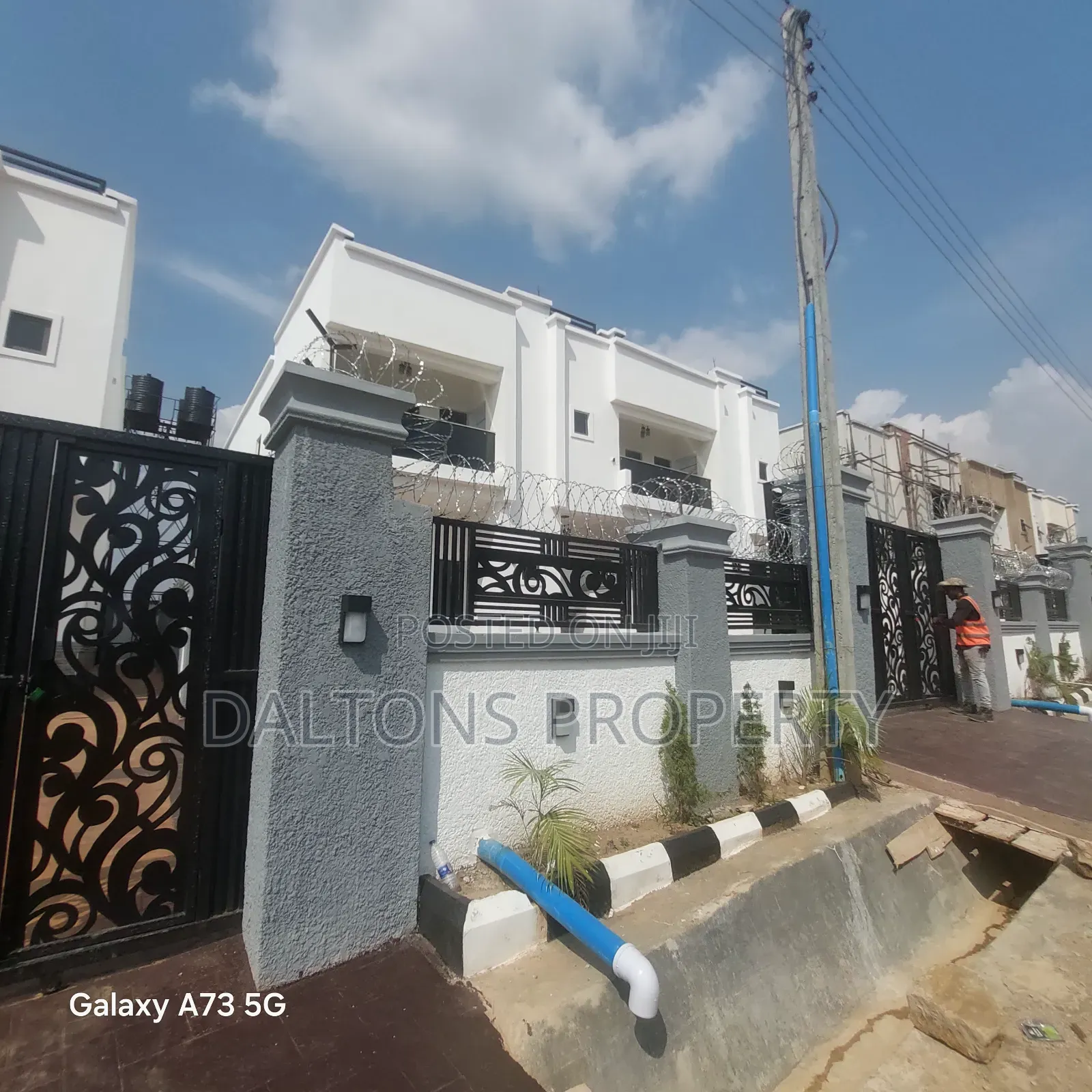 4bdrm Duplex in Best View, Lugbe District for sale