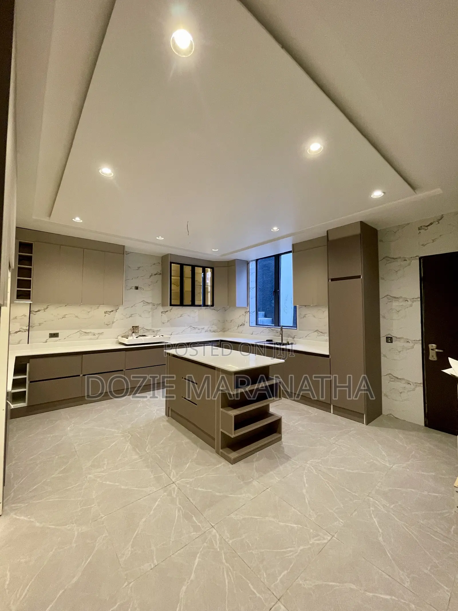 6bdrm House in Kado for sale