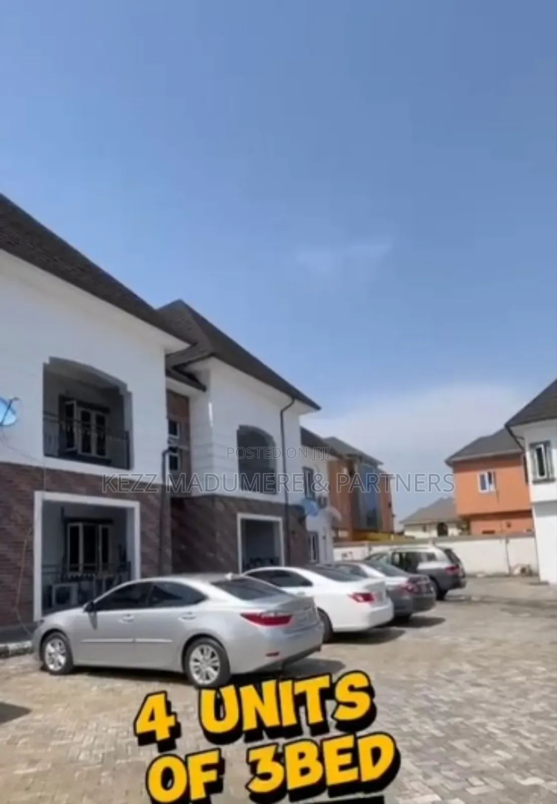 3bdrm Block of Flats in Rumuaghulu, Off Sars for sale