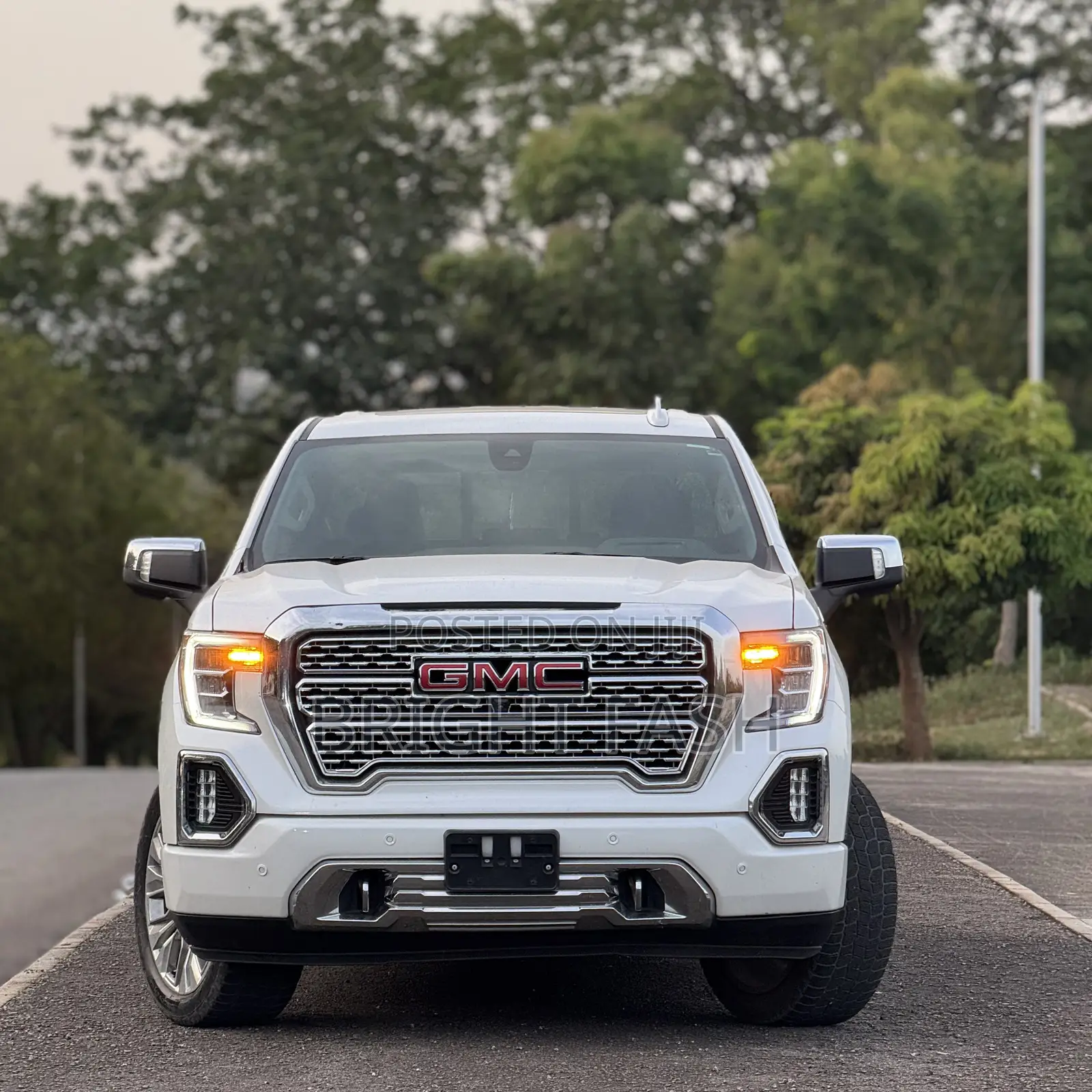 GMC Sierra 2020 White