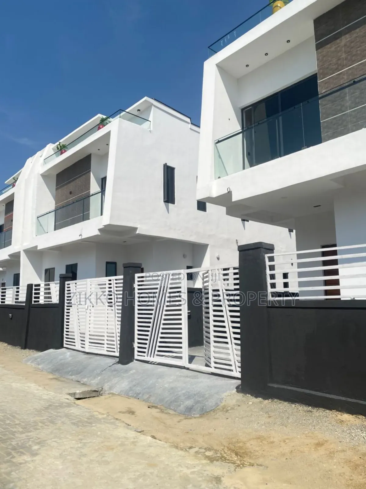 4bdrm Duplex in Ajah, Lekki for sale