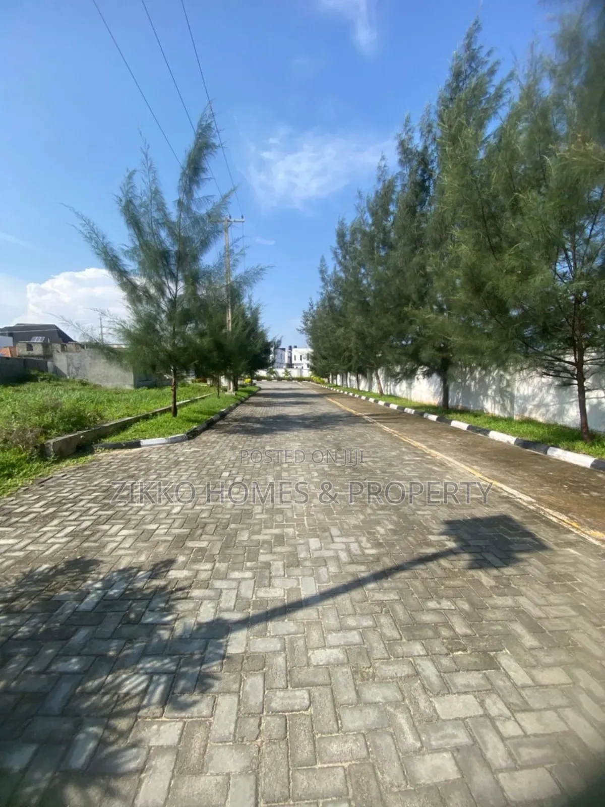 300sqm of Land for Sale in Ajah